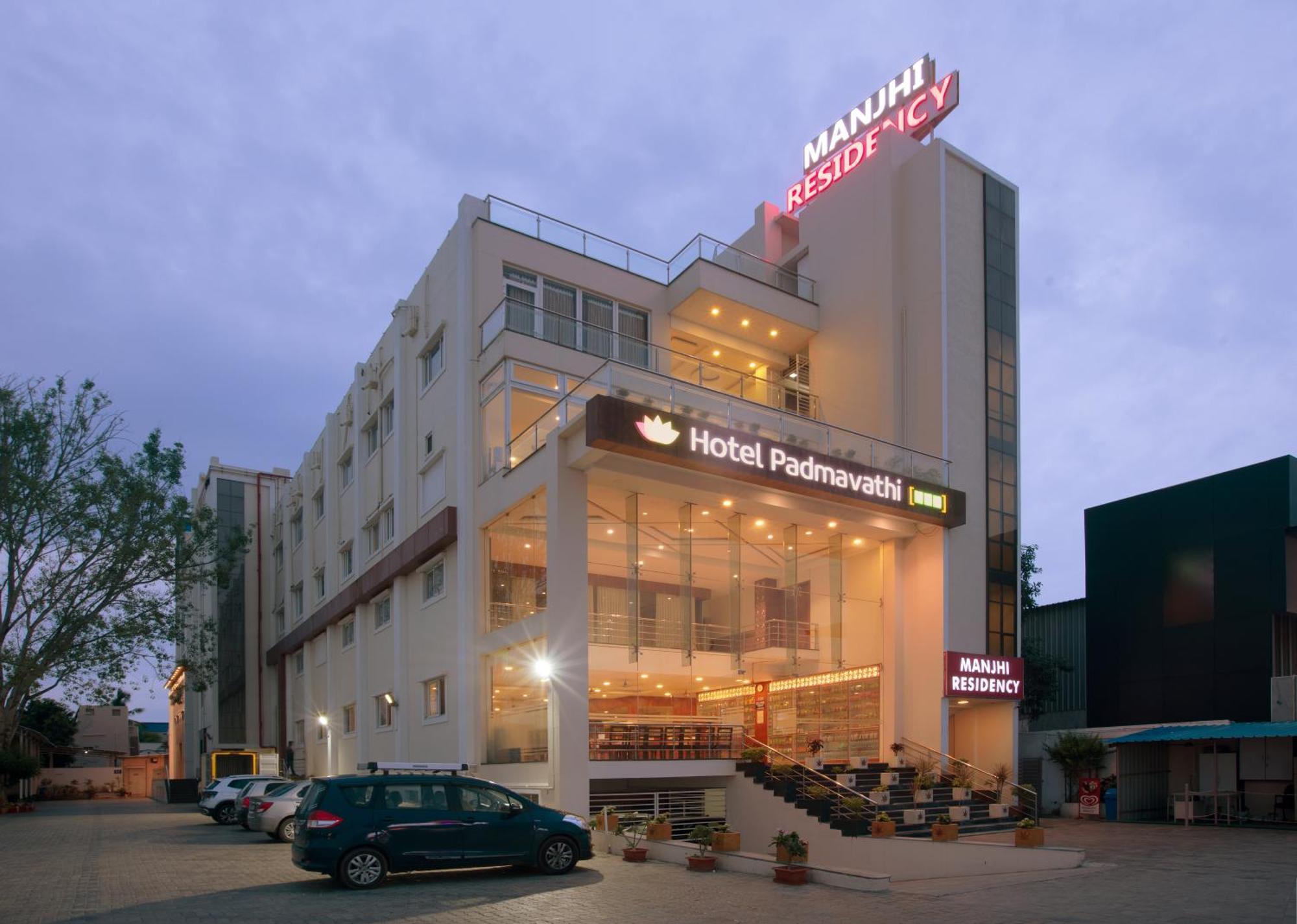 Manjhi Residency Tiruchirappalli Exterior foto
