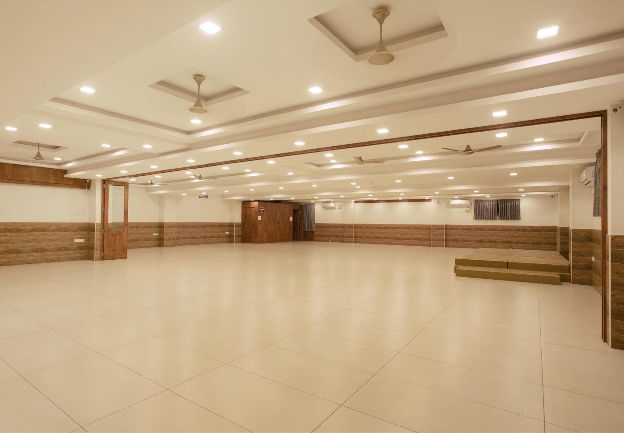 Manjhi Residency Tiruchirappalli Exterior foto