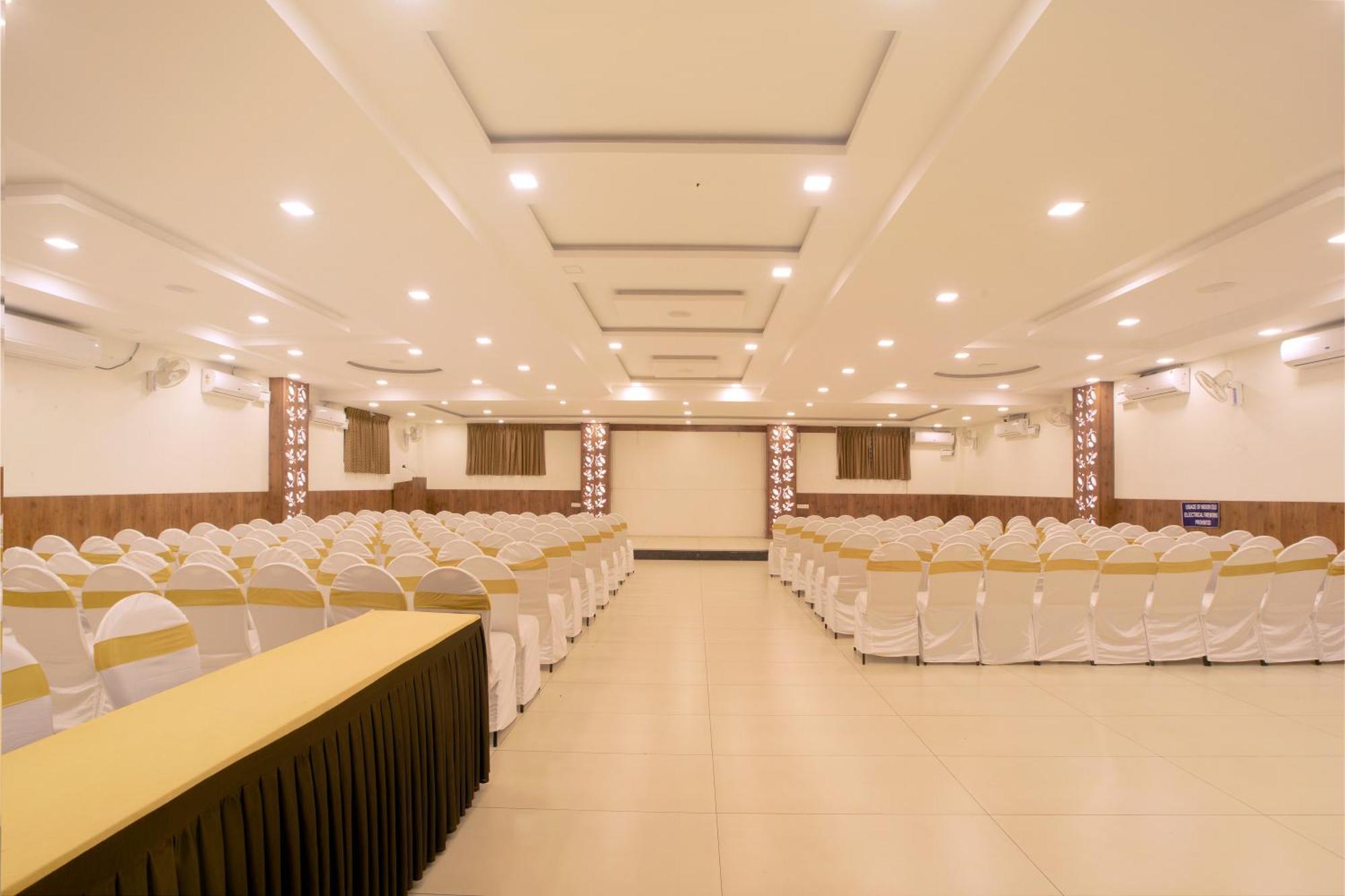 Manjhi Residency Tiruchirappalli Exterior foto