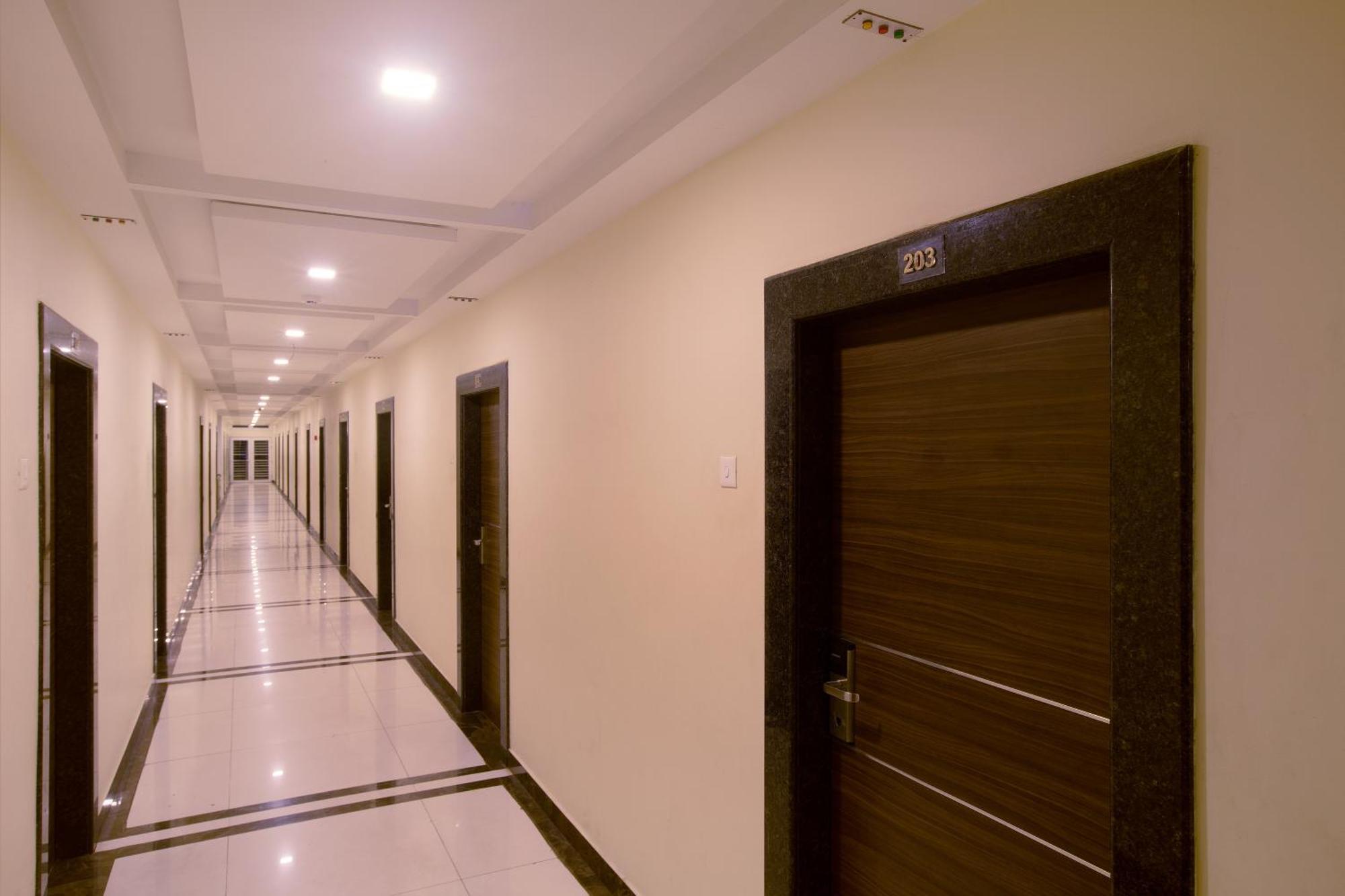 Manjhi Residency Tiruchirappalli Exterior foto