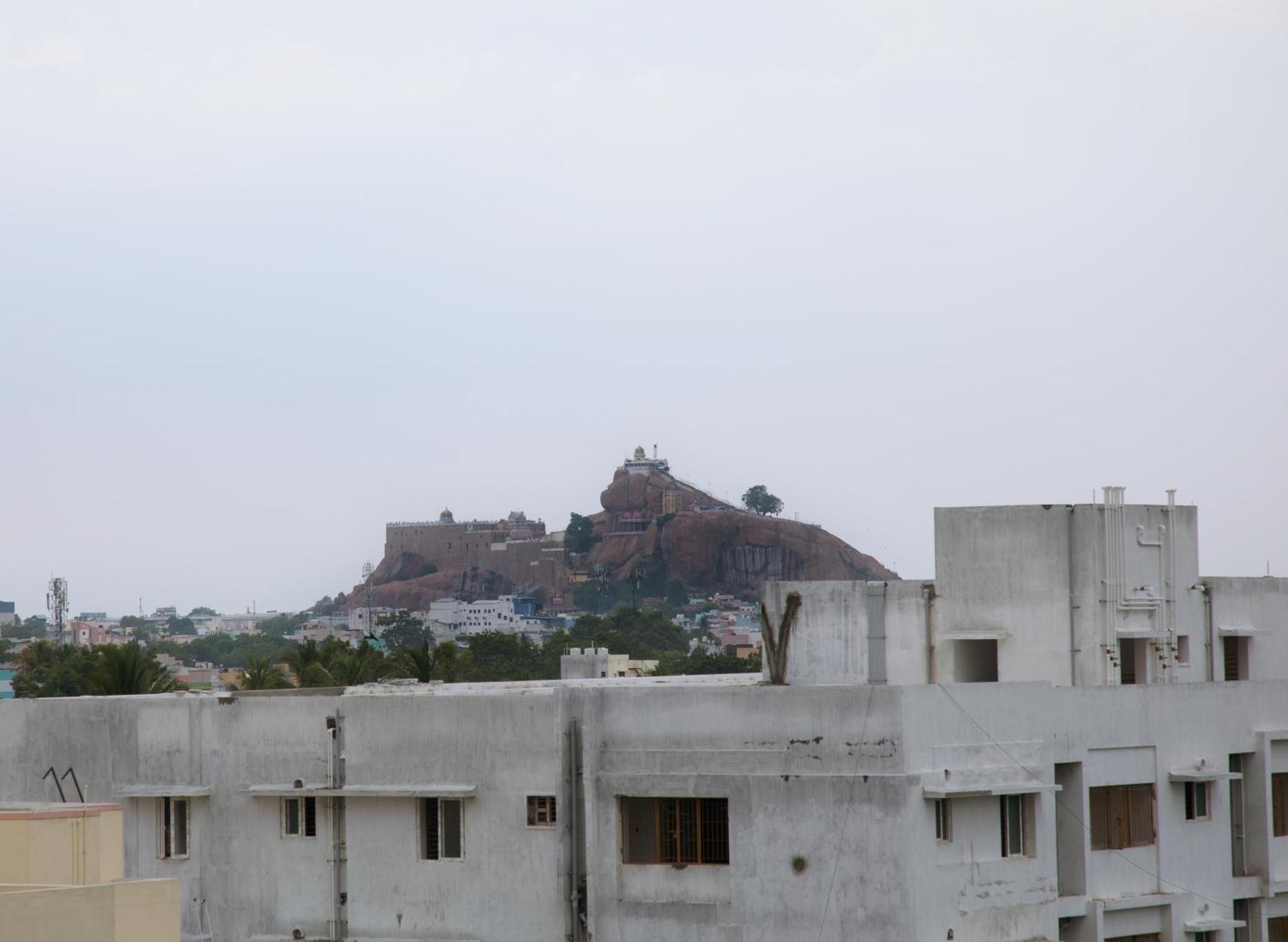Manjhi Residency Tiruchirappalli Exterior foto