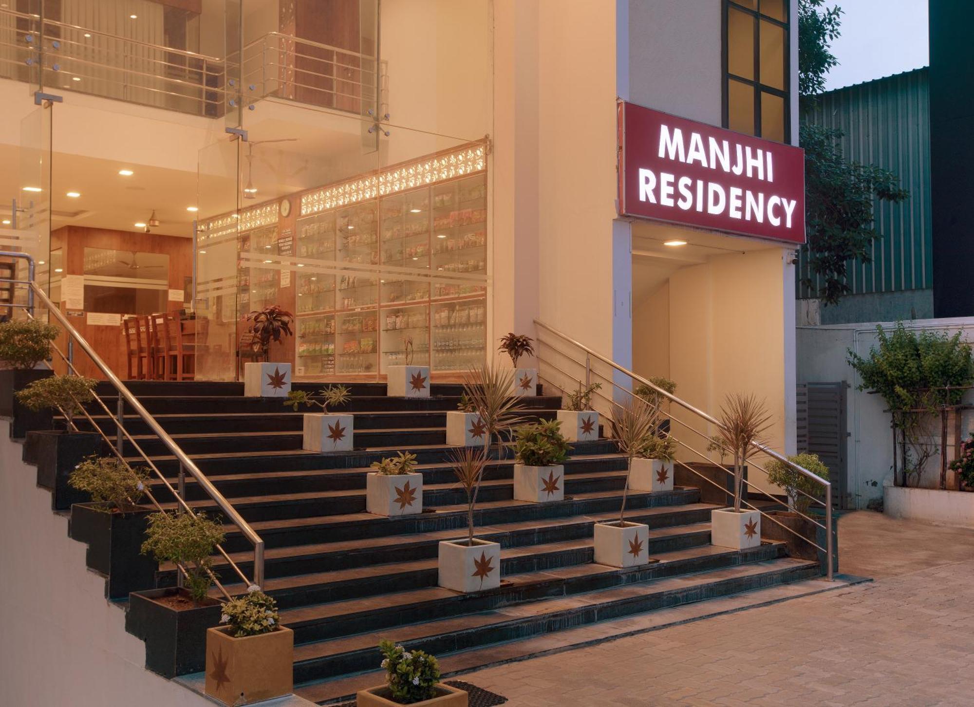 Manjhi Residency Tiruchirappalli Exterior foto